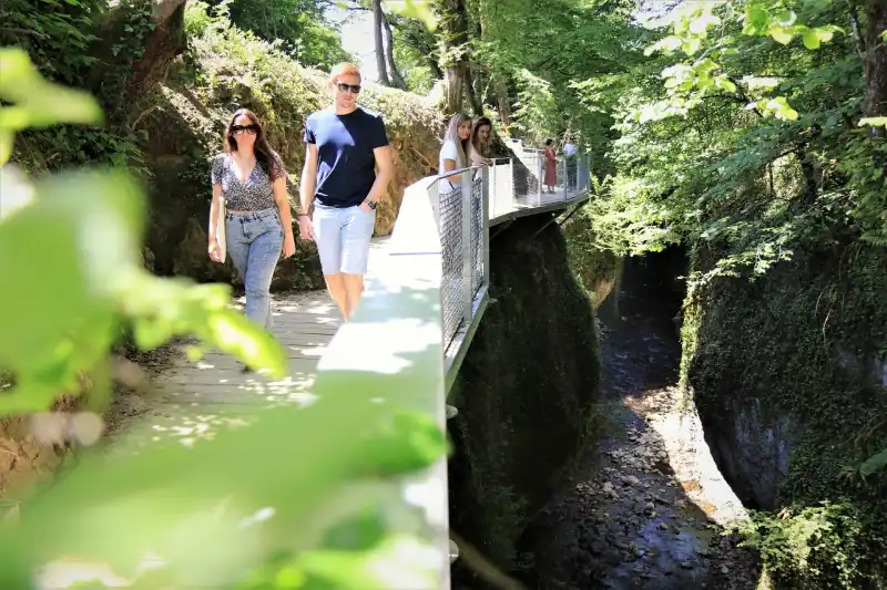 Promenade aux Gorges du Sierroz - Consigne à bagages